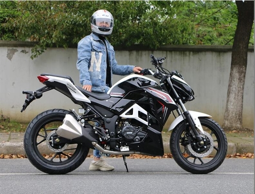 Motocicletas de alta potencia refrescadas aire del adulto 200cc con la distancia entre ejes de 1430m m