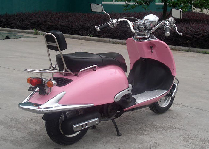 El motocrós adulto 50cc del color rosado Bikes 2 mini bicis de la calle de los asientos para la señora