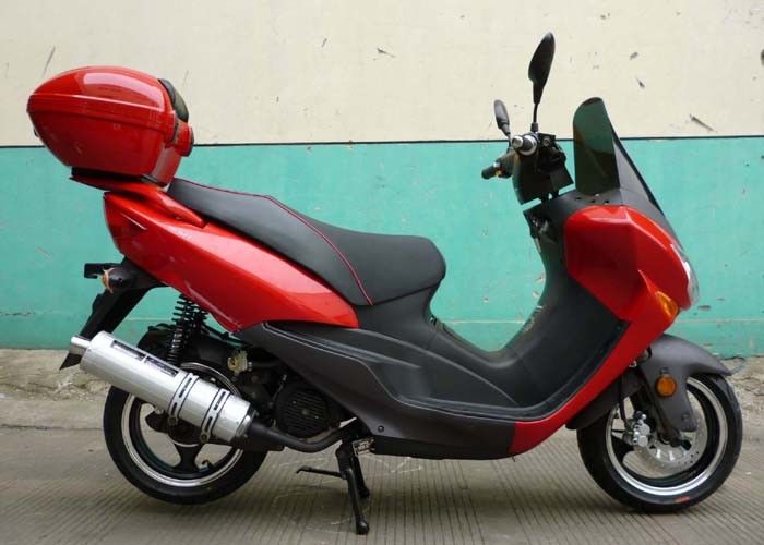 Vespas dobles para los adultos, vespas del gas de las linternas de motor legales de la calle montadas completamente