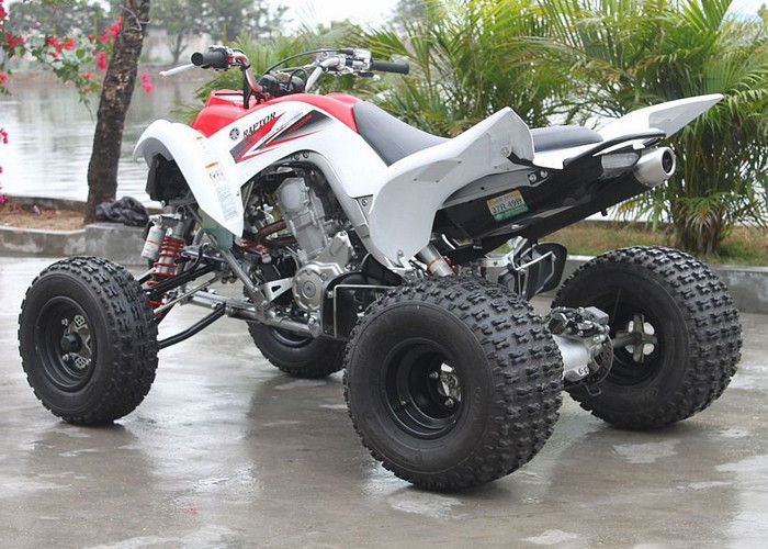 Juventud enfriada por líquido Atv 700cc de Yamaha que compite con 4 policías motorizados con con el movimiento SOHC de la fan 4