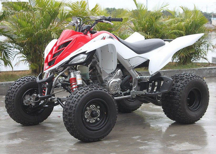 Juventud enfriada por líquido Atv 700cc de Yamaha que compite con 4 policías motorizados con con el movimiento SOHC de la fan 4