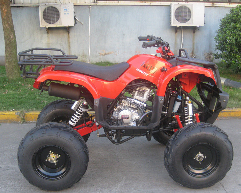 4 refrigerados por agua ruedan todo el vehículo ATV 150CC del terreno con la impulsión de cadena 3.9HP