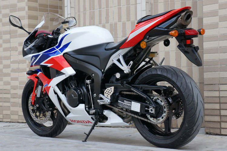 Vespas de motor de Yamaha enfriadas por líquido, motocicleta eléctrica 600cc en línea de cuatro cilindros