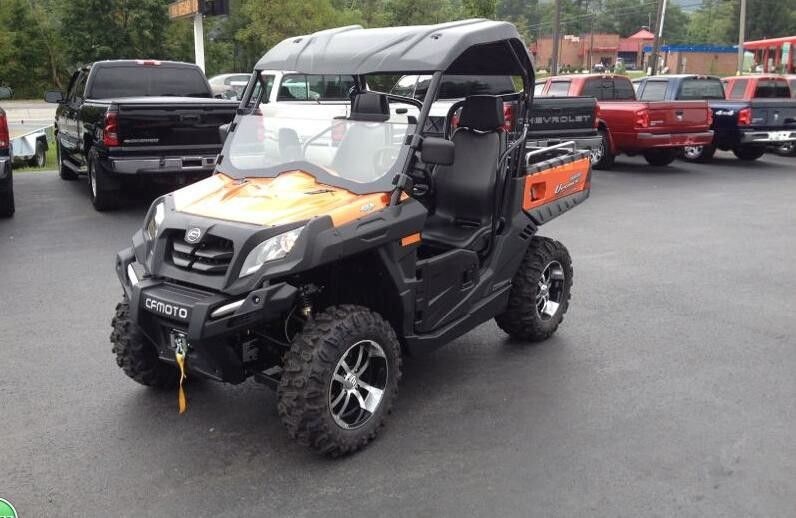 2 CF de los vehículos utilitarios del gas de Seat 800cc viajan en automóvili UTV con el motor accionado fuerte