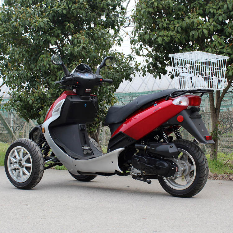 Ventile el solo movimiento refrescado del cilindro 4 de la tri motocicleta adulta de la rueda 50cc con la caja posterior