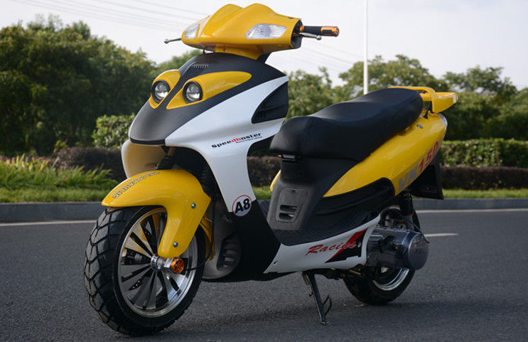 1 velocidad máxima adulta de las millas 150cc 59/H de la refrigeración por aire de la vespa de motor del movimiento del cilindro 4