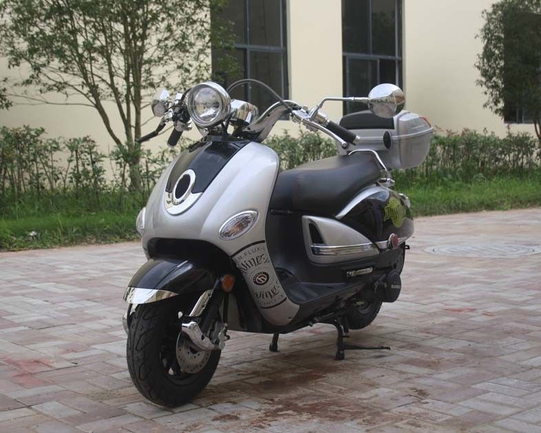 Las vespas de gas eléctricas/del retroceso 150cc para los adultos con el disco delantero alzan el tambor